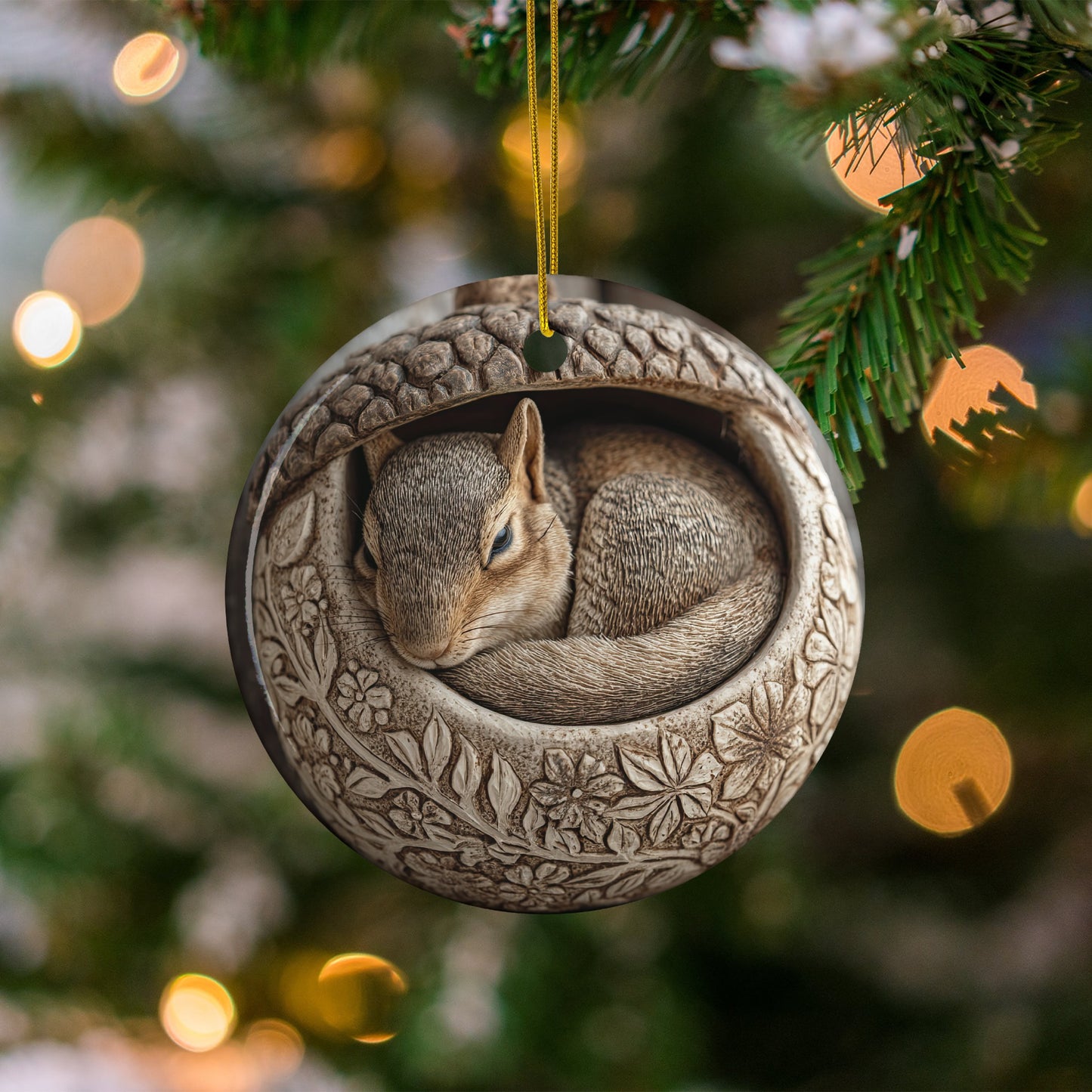 Intricately Designed Squirrel Ornament for Holiday Décor