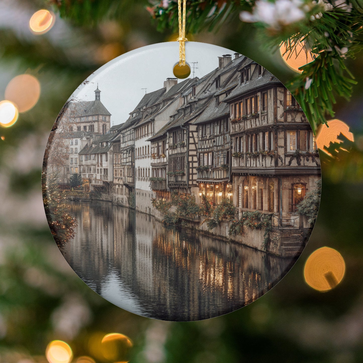 Reflective Urban Holiday Scene Ornament